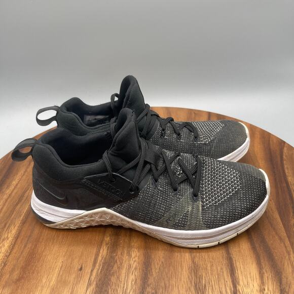 Nike Metcon Flyknit 3 Shoes Womens 8 Black Running Comfort Workout Gym Lifting - Picture 1 of 8